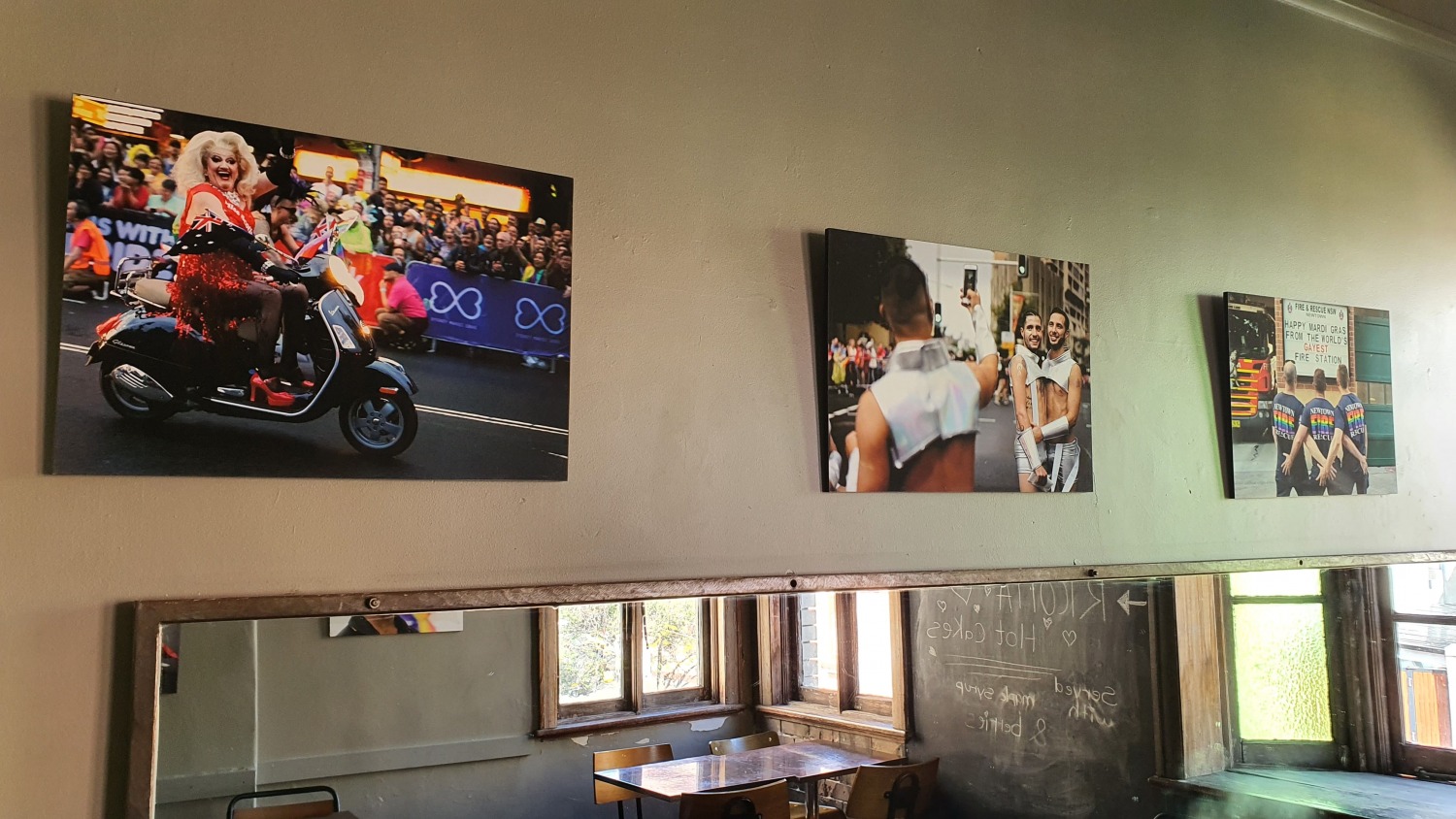 Barmuda Newtown Cafes Bars Sydney Art Out Live (5)